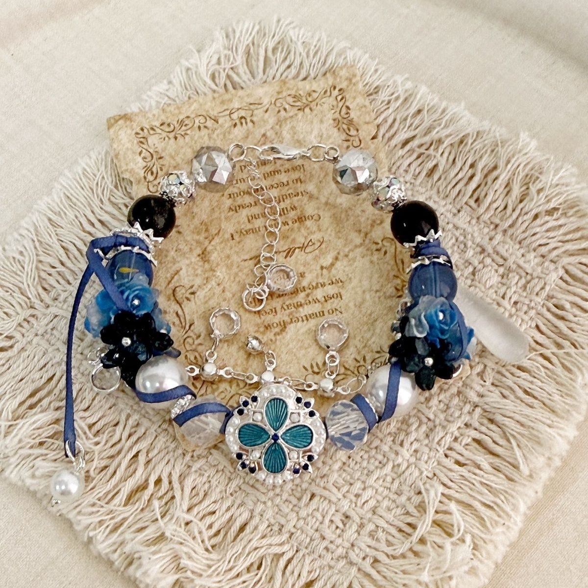สร้อยข้อมือลูกปัดสำหรับผู้หญิง - Women Accessories Bracelet บทวิจารณ์และราคา